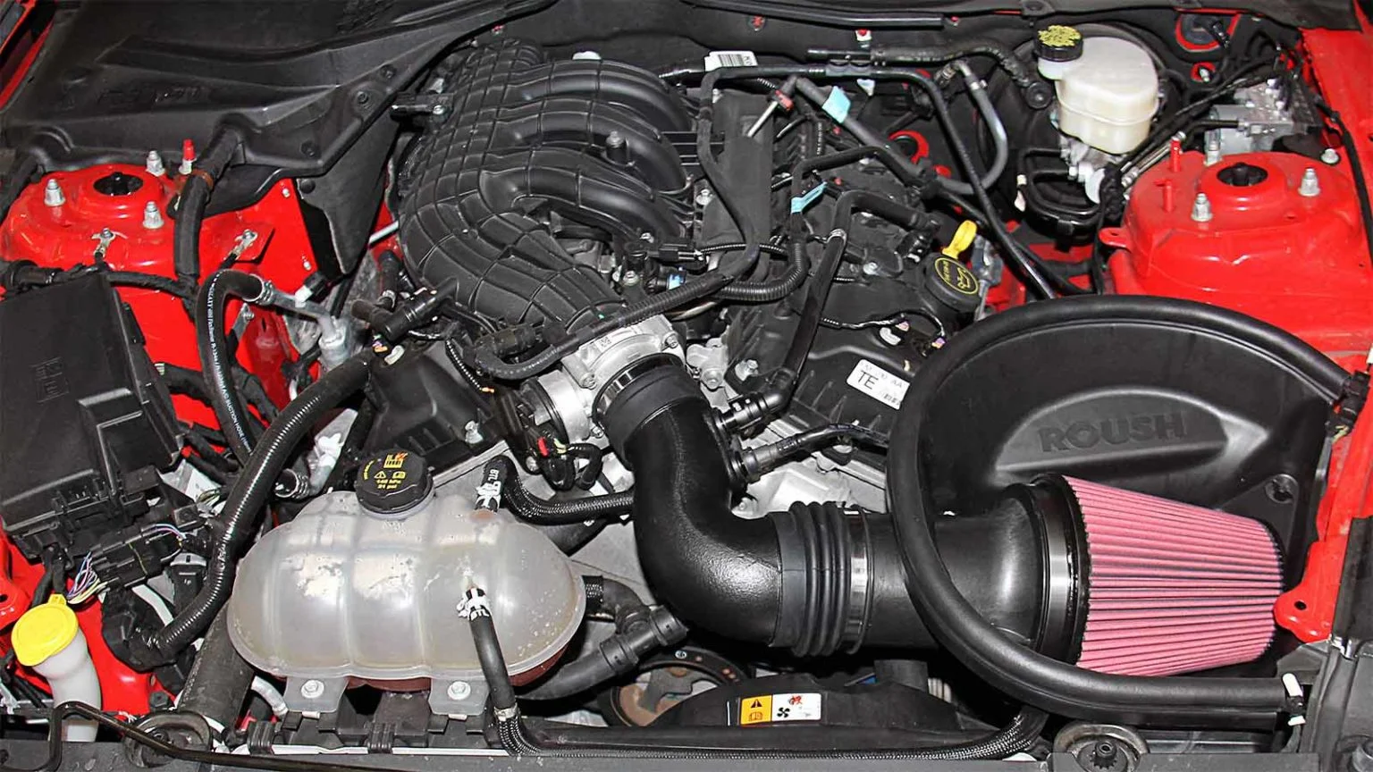 9 Cold Air Intake Pros and Cons Is It Worth to Install?