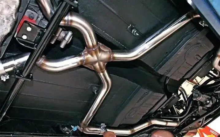 What is straight pipes exhaust system