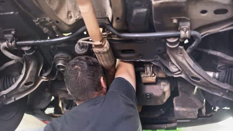 exhaust leak symptoms