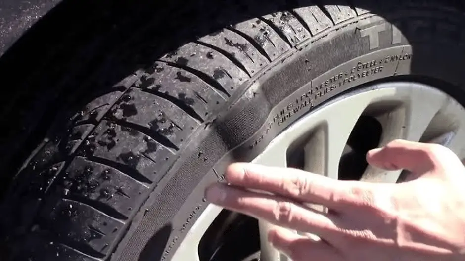 How bubble sidewall tire is formed