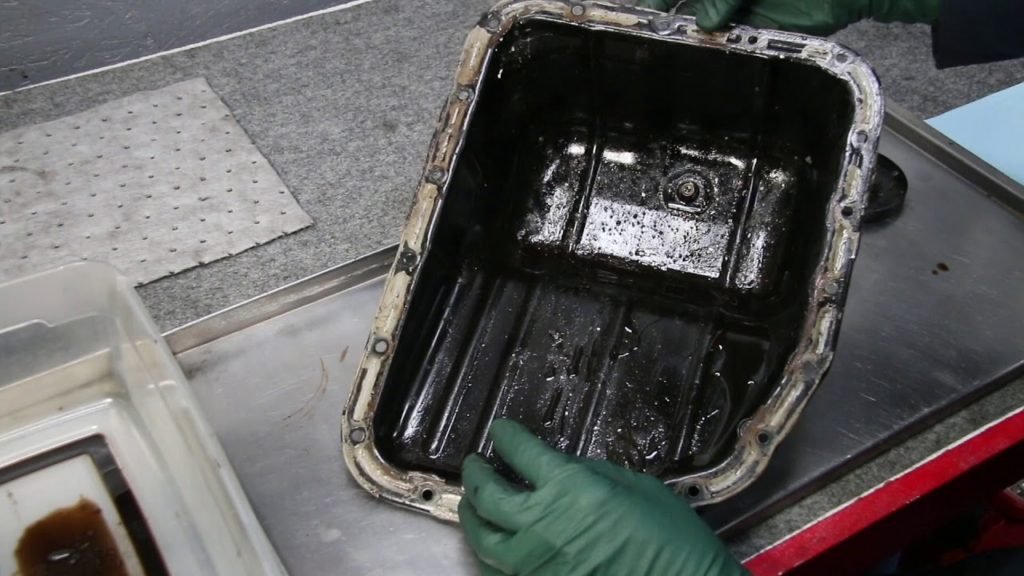 how to clean oil pan