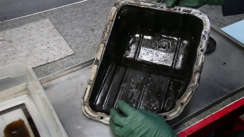 how to clean oil pan