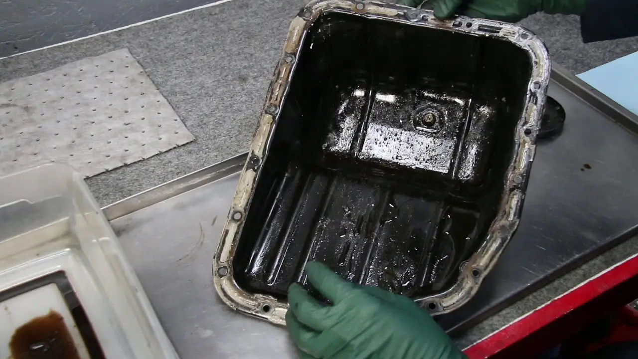 how to clean oil pan