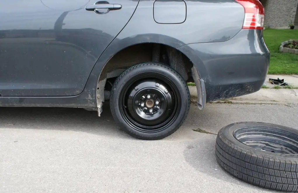What is a donut tire and how does it work