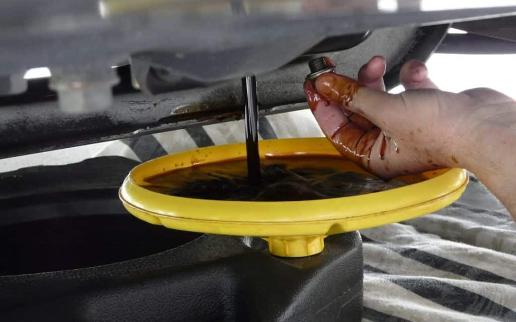 How to replace the oil plug on your car 