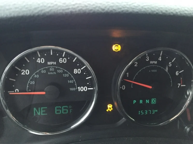 Why Are Jeep Wrangler Abs And Traction Control Light On? - Meaning And  Problem