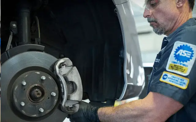 What Make The Squeaking Noise While Driving But Not Brakes Applied